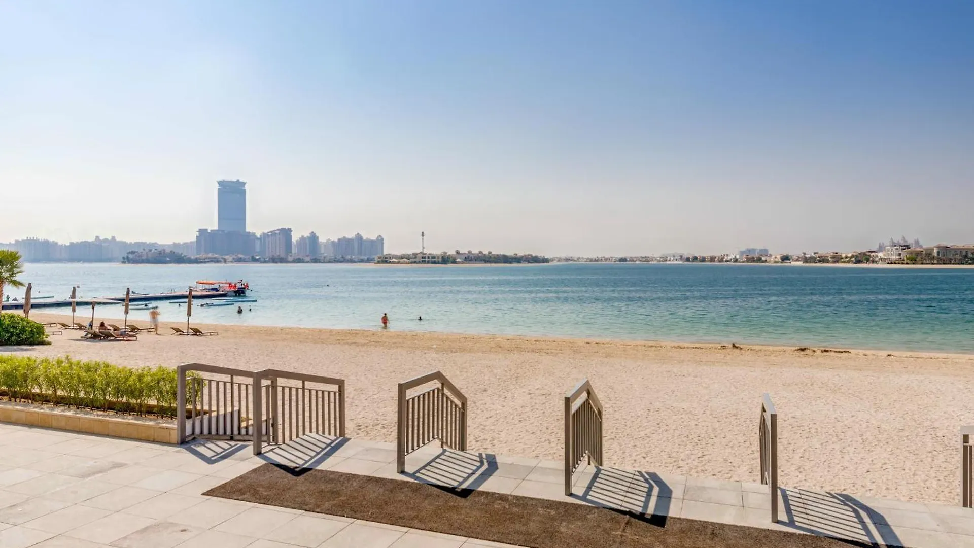דובאי Luxury Azizi Mina Beachfront Apartments 0*,