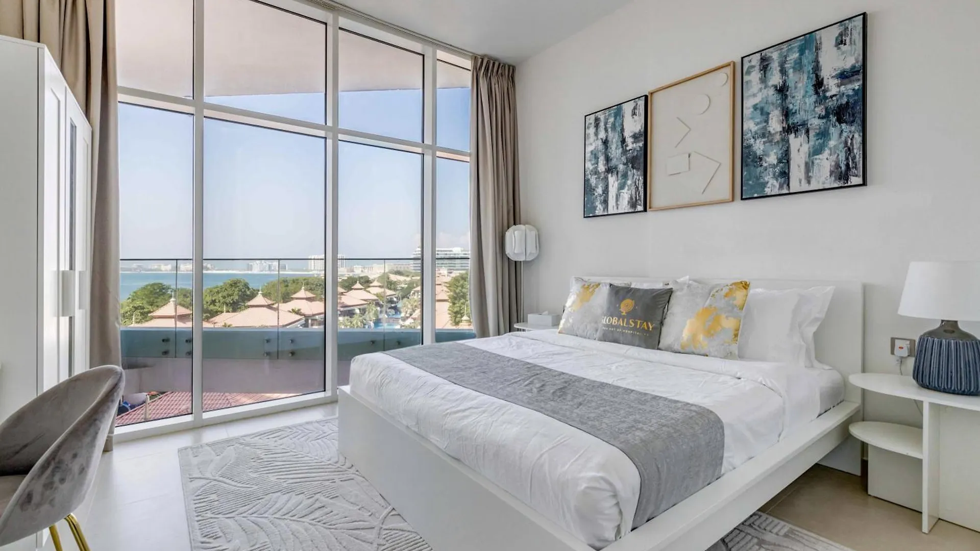 דובאי Luxury Azizi Mina Beachfront Apartments