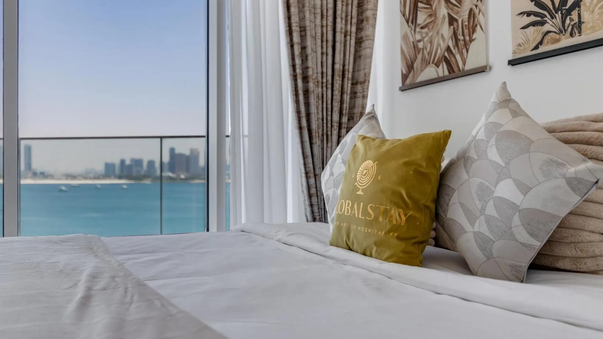 דובאי Luxury Azizi Mina Beachfront Apartments